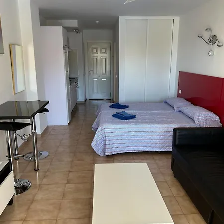 Modern Free Wifi Heated Pool Daire *